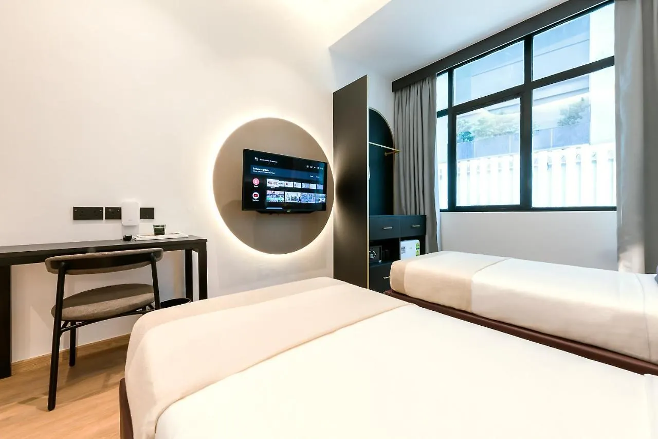 Owen House By Habyt Singapore 4*,